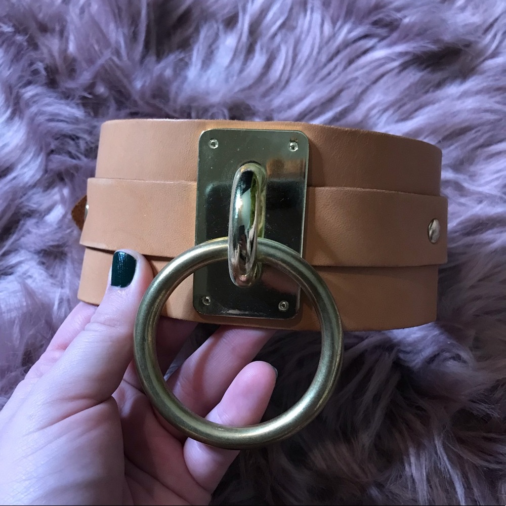 Large tan leather zana bayne O ring choker